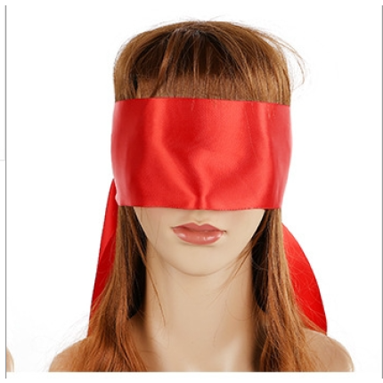 SATIN MASK IN RED COLOR