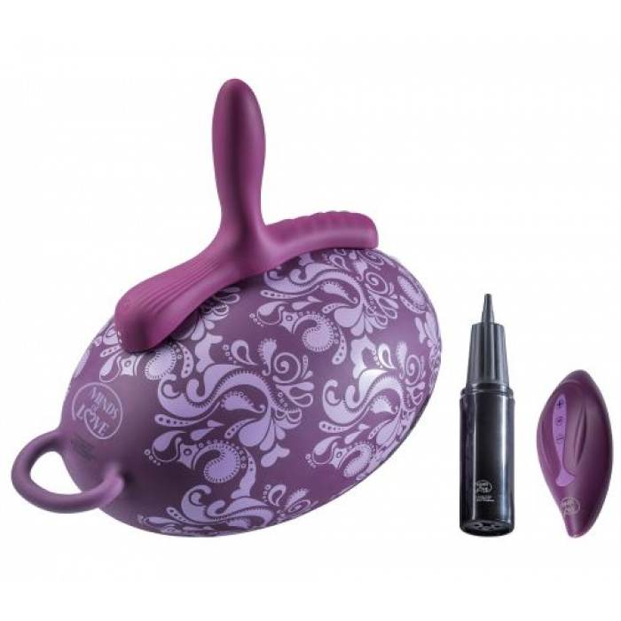 MINDS OF LOVE RIDING PILLOW - Image 4